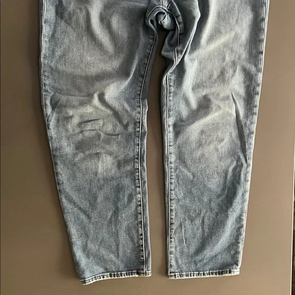 Madewell “The Perfect Vintage Straight Crop Jean” Size 28/ Light Blue Wash - Picture 6 of 12